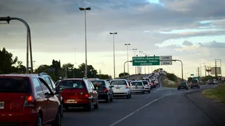 Ruta a la Costa: dónde conseguir la nafta más barata y ahorrar en el viaje