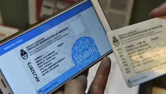 Gobierno elimina la cédula azul para empresas y lanza registro digital de conductores
