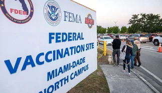 Por qué ciudad de Miami ya no vacunará gratis a los turistas