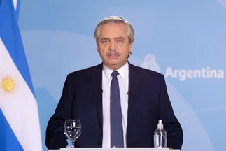 Alberto Fernández y la polémica: ahora citó a Lito Nebbia