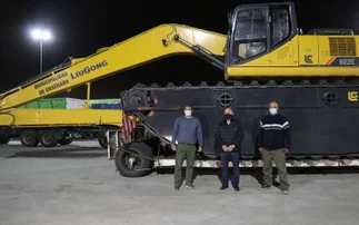 Intendente compró una costosa máquina anfibia, pero se hundió
