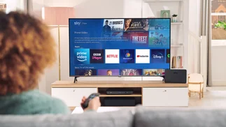Cuánto cuestan Netflix, Disney+, HBO Max, YouTube Premium y Spotify en Argentina