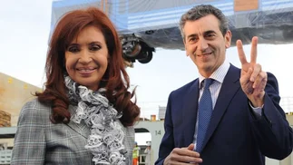 Insólito: Randazzo usa una imitadora de Cristina en su spot