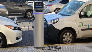 Híbrido, eléctrico o naftero, ¿qué auto conviene más?