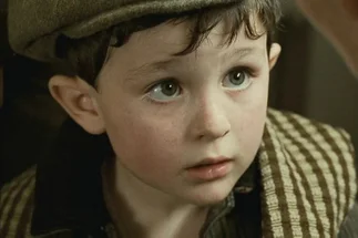 De cuánto es el cheque que el 'niño de Titanic' cobra cada mes