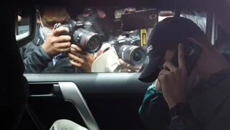 VIDEO: así llevaron a Novak Djokovic al centro de detención