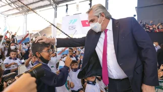 Un niño le hizo pasar un momento incómodo a Alberto Fernández