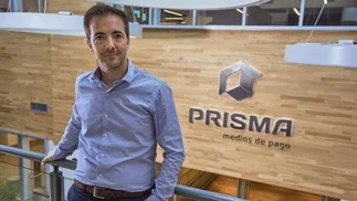 Prisma modifica su modelo de trabajo