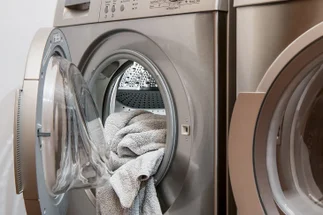 Qué prendas no tenés que meter dentro del lavarropas para alargar su vida útil