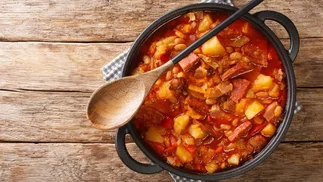 Feriado 25 de Mayo: dónde comer en Buenos Aires el mejor locro