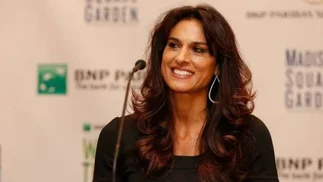 Gabriela Sabatini transformó su nombre en una marca global de perfumes