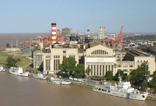 Por qué la mayor generadora local de energía sufre el derrumbe de su rentabilidad