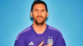 Por qué es violeta la nueva camiseta suplente de la selección