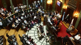 La Legislatura aprobó el presupuesto 2025: inversión histórica en seguridad y educación