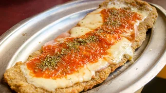 Cómo un ingeniero mecánico convirtió la milanesa en una máquina de exportar