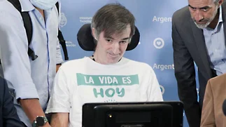 Emotivo: Esteban Bullrich, ovacionado en el recital de Coldplay