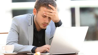 La angustia financiera devora la productividad corporativa