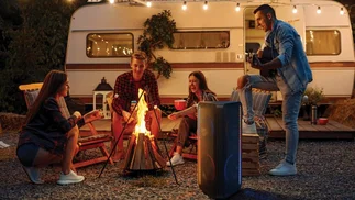 Torres de sonido: mejores modelos para fiestas y aire libre