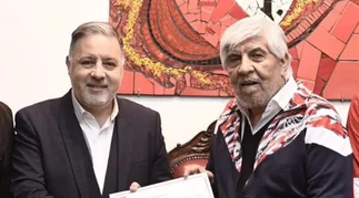 La insólita y millonaria deuda que dejó Moyano en Independiente