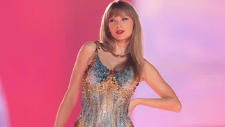 Taylor Swift reparte USD55 millones en bonos a su equipo de gira