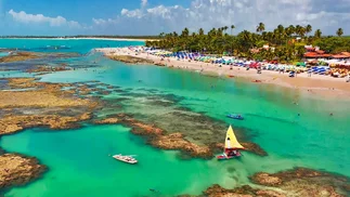 Claves para obtener vuelos baratos a Porto de Galinhas en Brasil
