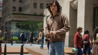 Tom Holland, de Spider Man a drama criminal con The Crowded Room