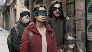 Impactante final de Bird Box Barcelona: ¿se salva  la humanidad?