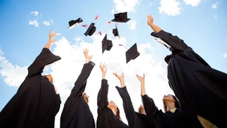 ¿Carrera o curso?: el título universitario ya no garantiza mejor trabajo