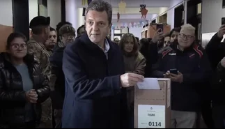 Votó Sergio Massa y llamó a participar de las PASO