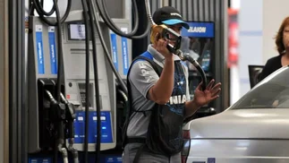 Cuánto cobra un playero de YPF en marzo 2026