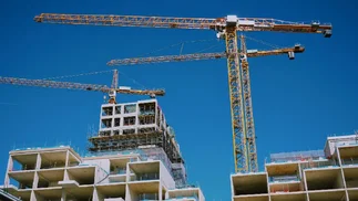 Una de las principales constructoras, al borde del abismo