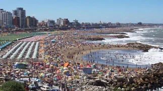Increíble: balneario de Mar del Plata ya le puso precios a las carpas para el Verano 2026