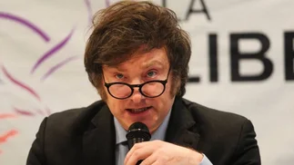 Milei evalúa reemplazar a un ministro por filtrar información clave