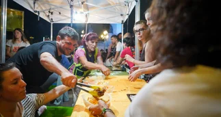 Nochebuena: Grabois organizó cena para 4000 personas en Congreso