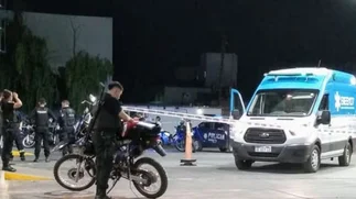 Matan en Rosario al playero de una estación de servicio y amenazan al Gobernador