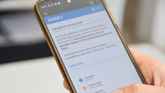 ANSES: hasta cuándo hay tiempo para presentar la libreta AUH 2023