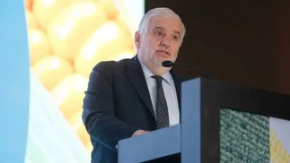 Más cambios: echaron a dos funcionarios cercanos al secretario de Agricultura