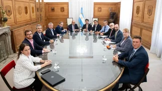 El Gobierno recibió al bloque de Pichetto con el foco puesto en Ganancias