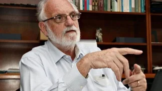 La advertencia de un economista cercano a Milei sobre el dólar: 'No es un buen negocio'