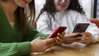 Cuáles son los riesgos de subir fotos de tus hijos a las redes