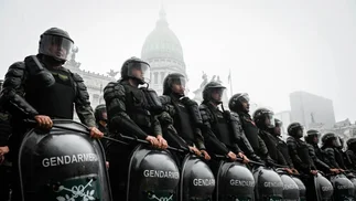 Cuánto cobra un oficial de la Policía Federal en abril 2026