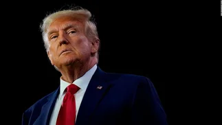 Trump sobre la renuncia de Biden: 'No era apto para postularse para presidente'