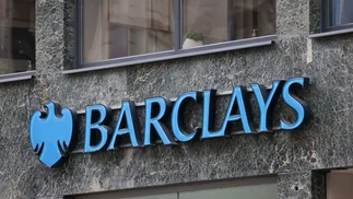 Barclays celebra ayuda de EE. UU. a Milei, pero advierte cuatro riesgos económicos