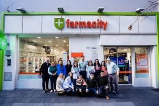Farmacity: más cerca de entrar a la provincia de Buenos Aires y ya hay polémica