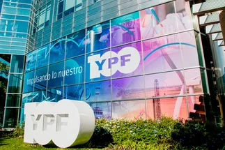 Juicio por YPF: fondo buitre quiere embargar activos de YPF, Arsat y Banco Nación