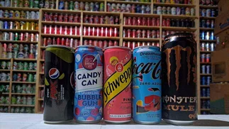 Es argentino y convirtió su casa en un museo de latas de cerveza