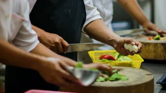 Países Bajos busca trabajadores y ofrece sueldos superiores a 2500 euros: cómo anotarse