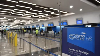ATE amenaza con paros en los aeropuertos, pero la ANAC anunció un aumento salarial