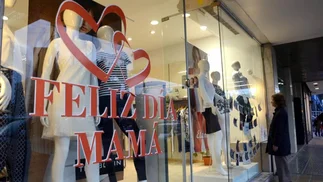 Día de la Madre: ¿las promociones pueden reactivar el consumo y salvar a los comerciantes?