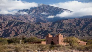 La imponente Ruta del Adobe: cómo es y dónde queda
